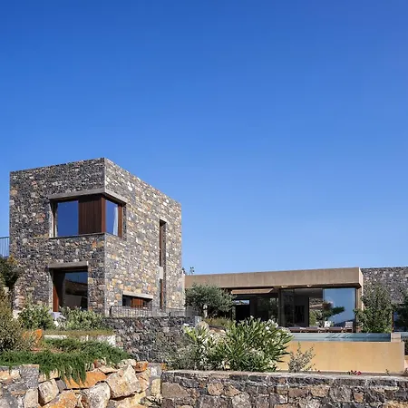 Zoe * Agios Nikolaos
